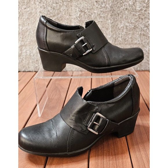 Collection By Clarks Comfort Womens Sz 6.5M Black Loafers Heels Side Zip - Picture 1 of 5